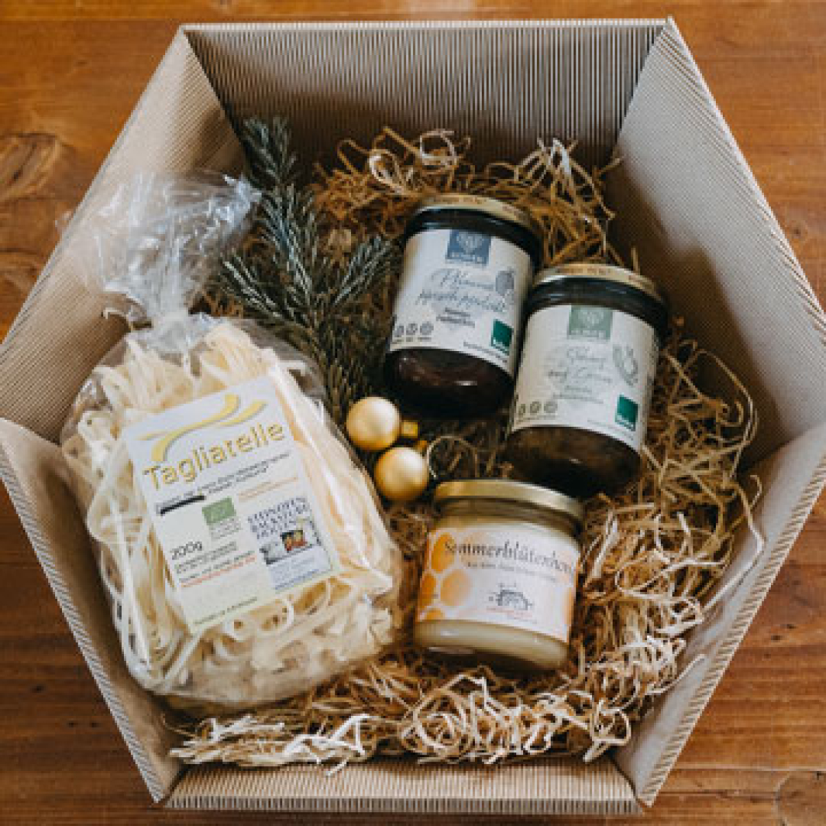Weihnachtspaket regional
