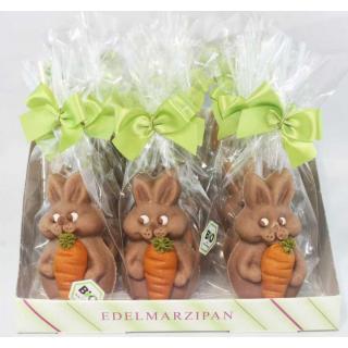 Marzipan Hase mit Möhre