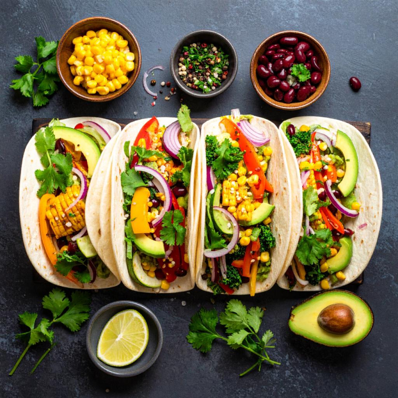 Gegrillte Gemüse-Tacos mit Avocado-Creme