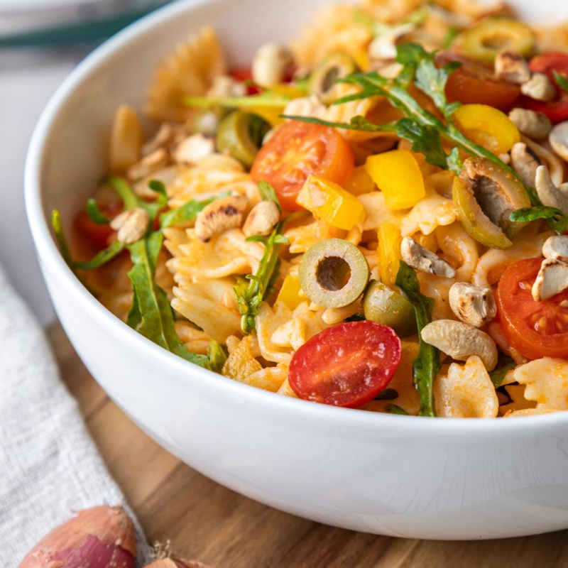 Mediterraner Nudelsalat