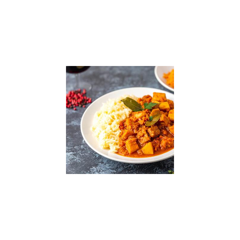 Veganes Gulasch mit Sauerkraut