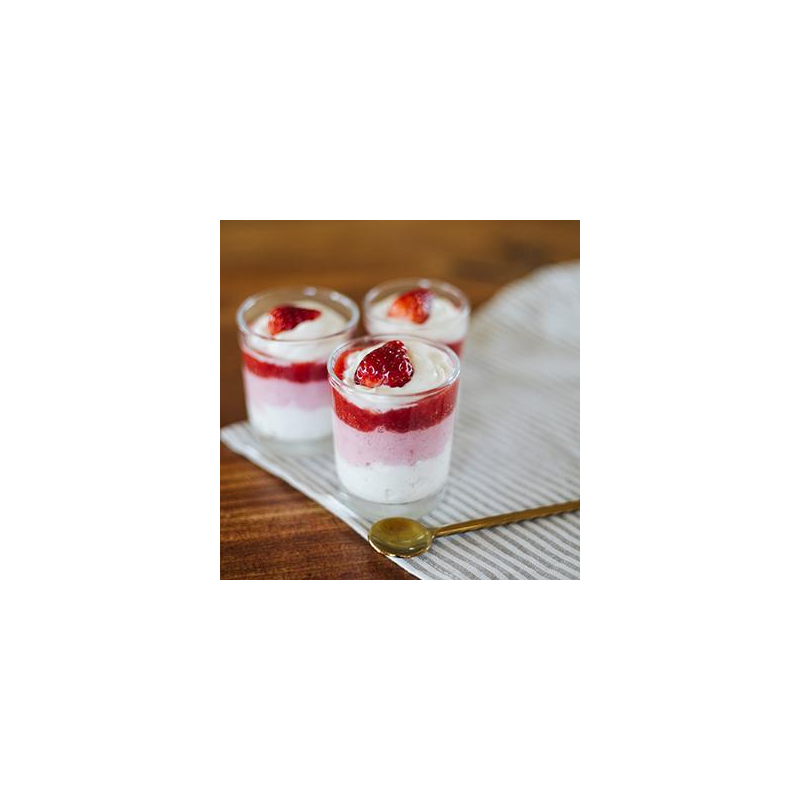 Erdbeerdessert mit Tonkabohne