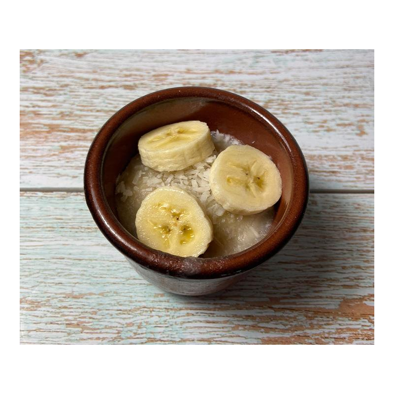 Gedämpfter Bananen-Kokos-Reiskuchen