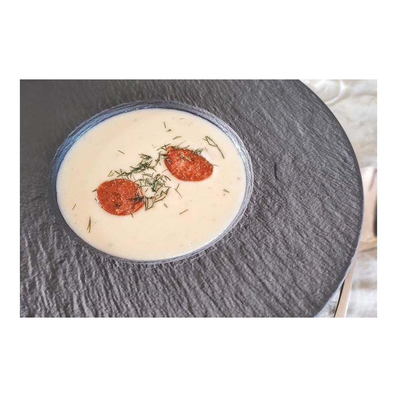 Pastinakensuppe mit Fenchelsalami