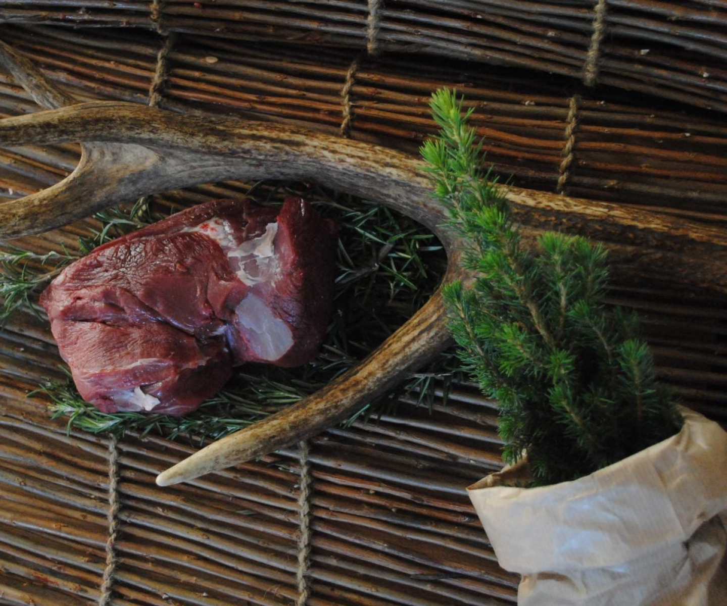 Hirschbraten o. Knochen (ca. 1,25 kg)