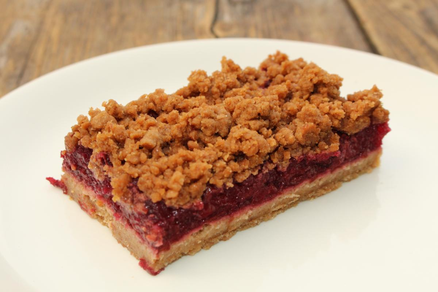 Kirsch-Nougat Streusel vegan (4 Stück)